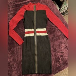❣️Red and Black full zip long sleeve dress❣️